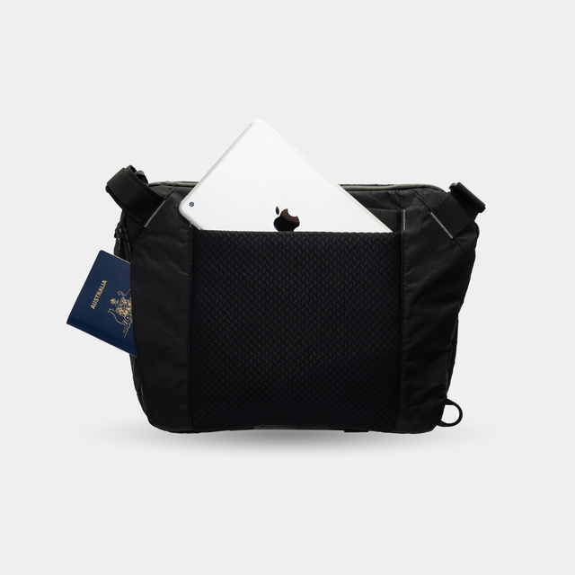 Sakk Sling Bag with Ipad and Passport