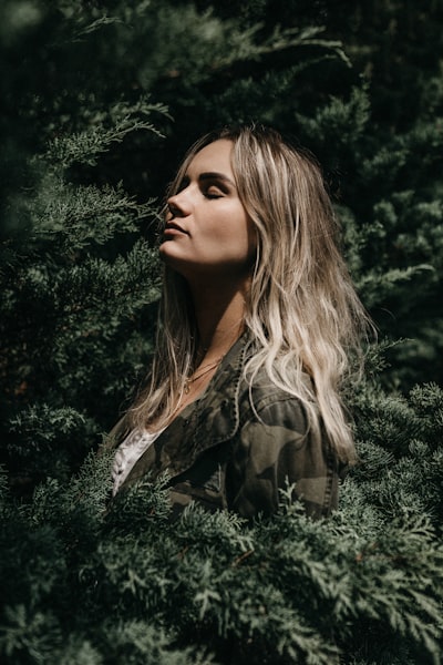 Rooty hair color inspired by Love Island 2025