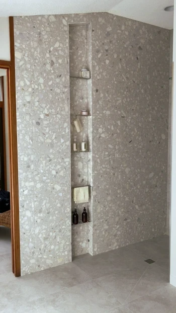 Beta's walk in shower-1