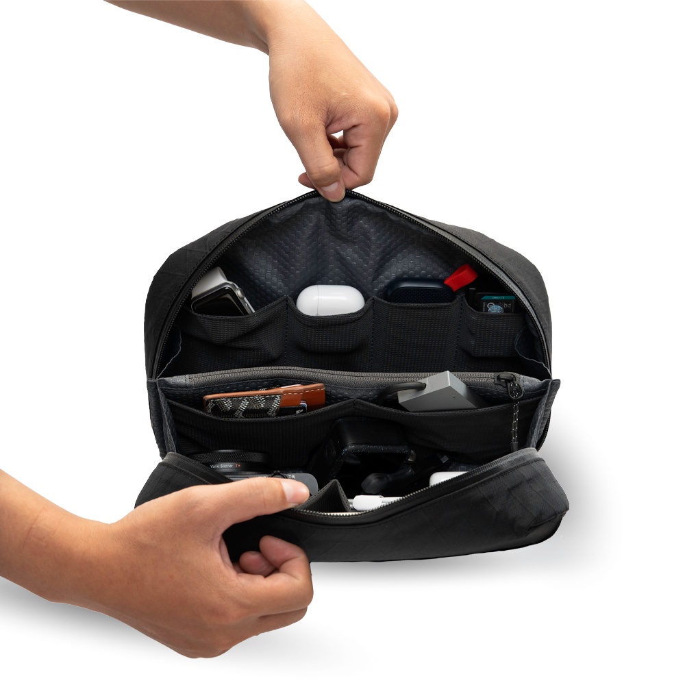 Sakk Carry Cell - Tech Organizer